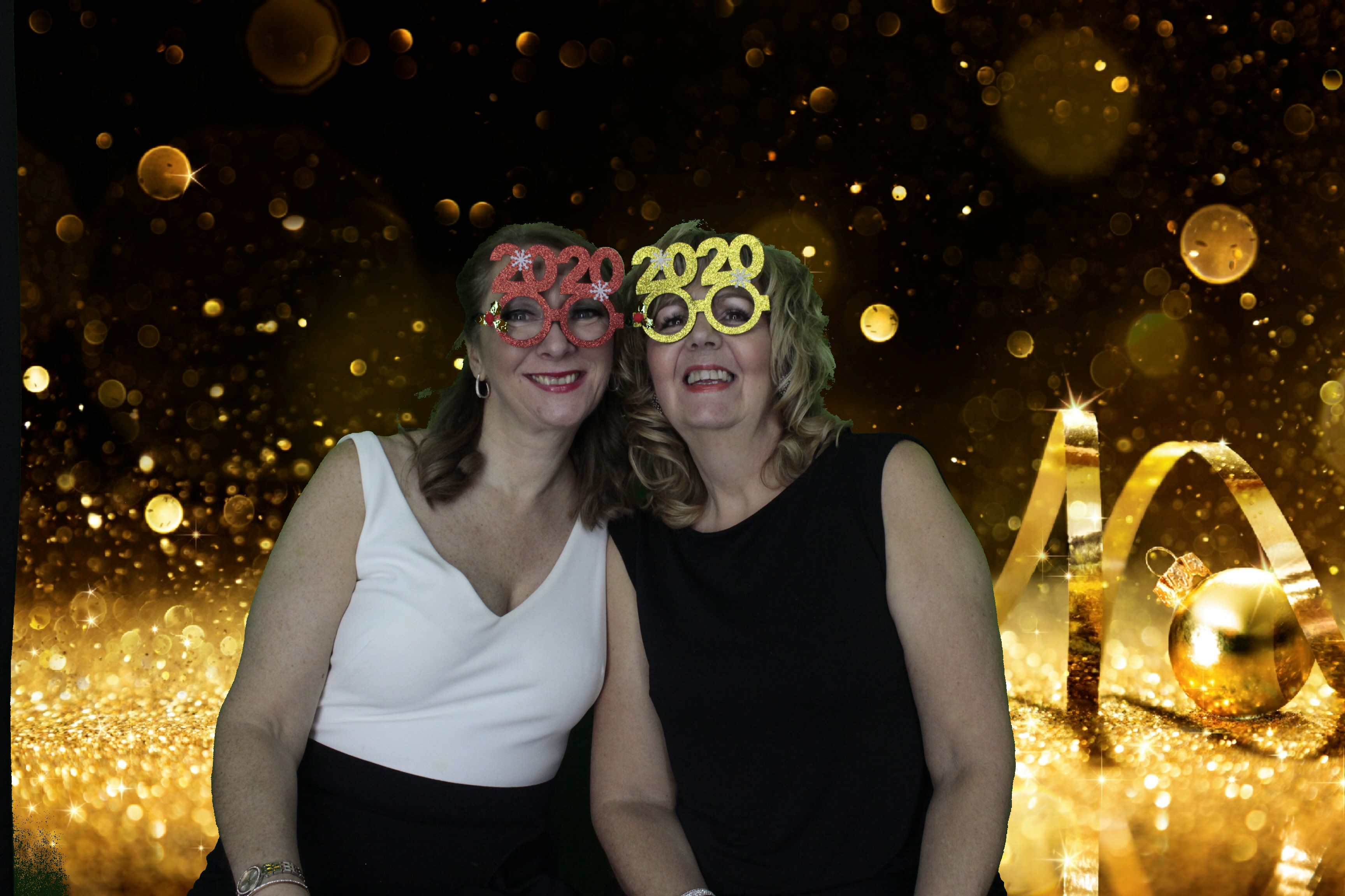 NYE Party | View more photos from the event at gallery.myphotoboothexperience.co.uk/u/MyPhotoBoothExperienceLtd/NYE-Party
